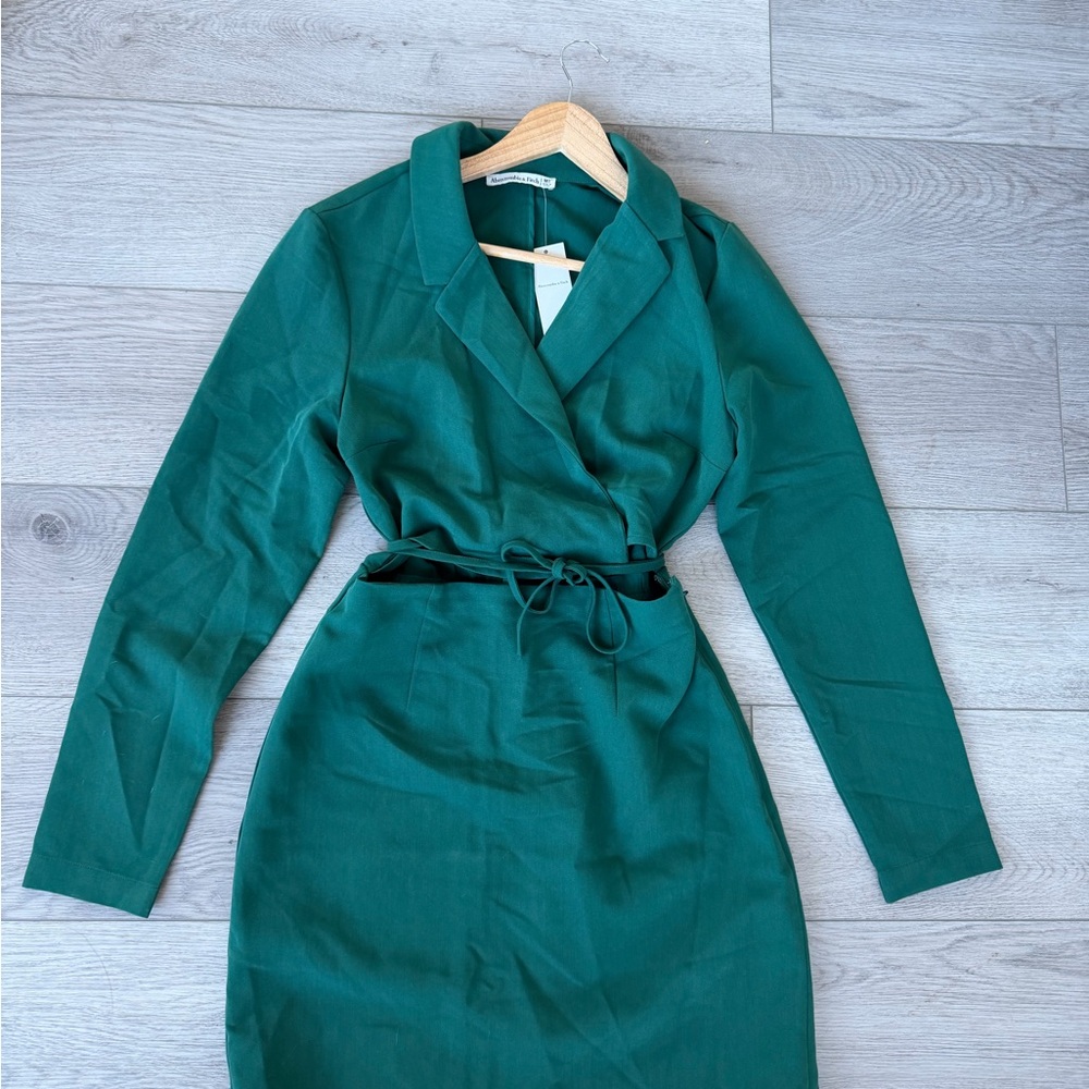 Abercrombie & Fitch Wrap-Front Cutout Blazer Dress Green Size MP